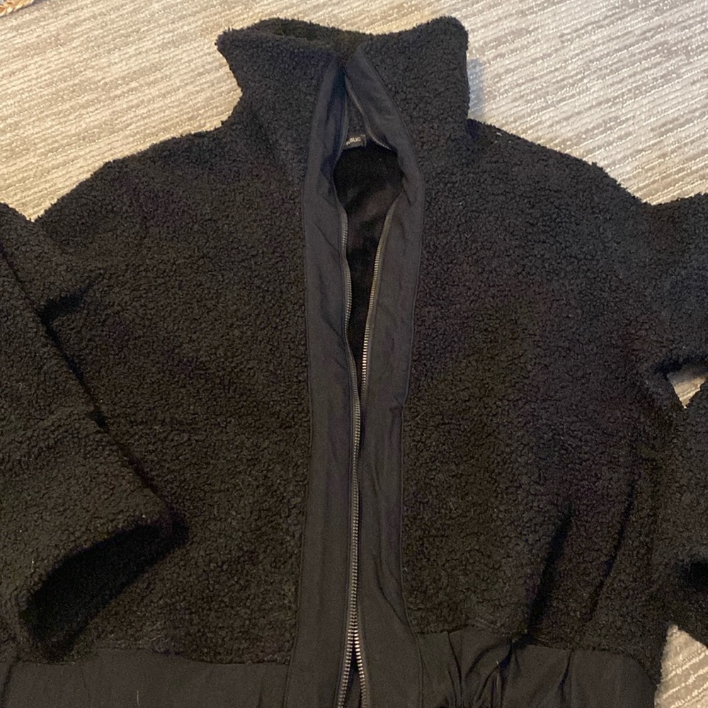 DonatedBanana Republic super soft bomber